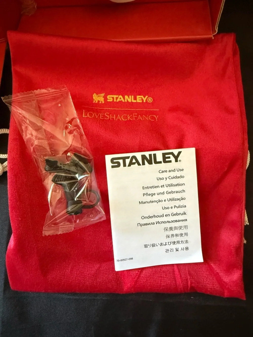 New Stanley 40oz Nike Red Stanley Love Shack with Box Dust Bag Straw and Topper - Picture 5 of 9